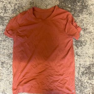 Coral lululemon shirt